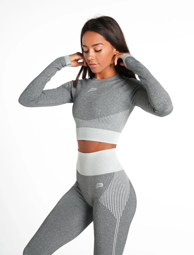 ADAPT Seamless Long Sleeve Crop Top / Light Grey