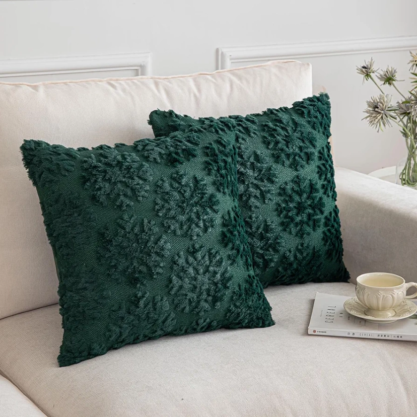 Christmas Snowflake Decorative Throw Pillow Covers Set of 2 Packs, Soft Fluffy Pillowcases for Home Décor, Boho Pillow Covers for Couch Bedroom(Green-Snowflake, 18"x18")