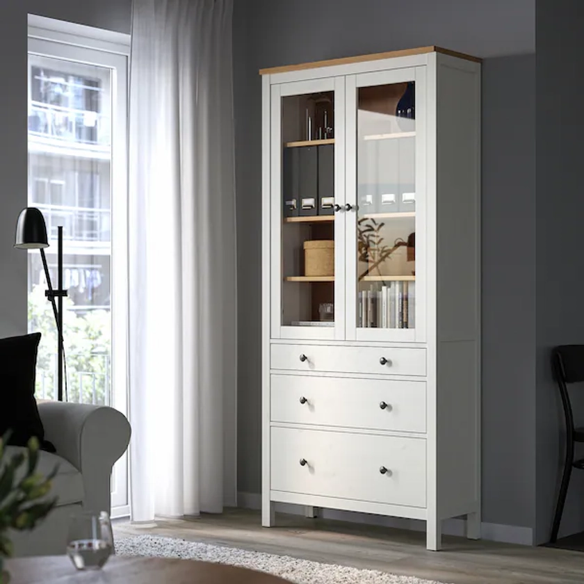 HEMNES Vitrine à trois tiroirs, teinté blanc, brun clair, 90x197 cm - IKEA