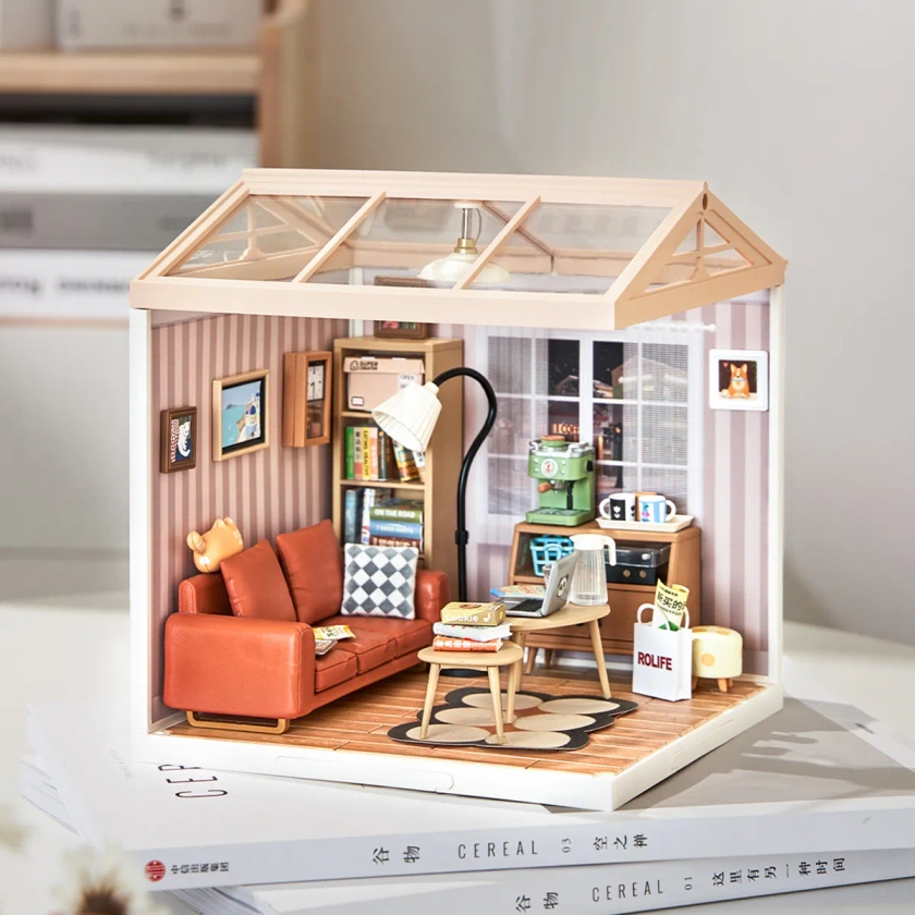 Rolife Plastic Miniature House - Cozy Living Lounge DW007