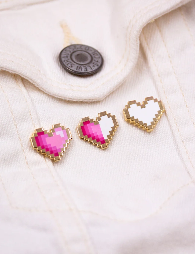 PINK PIXEL HEART PIN