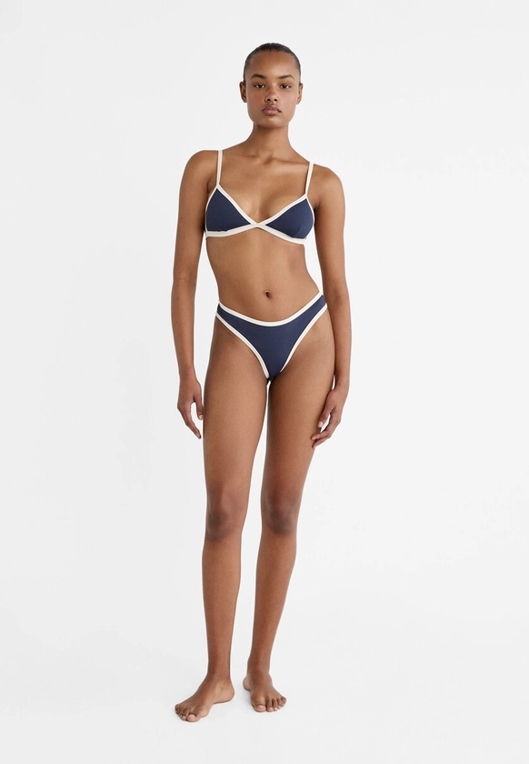 Contrast Brazilian bikini bottoms - Women's Bikinis & Swimwear | Stradivarius United Kingdom