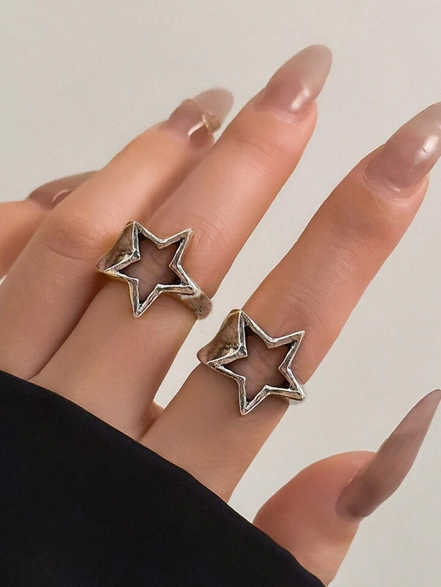 ROMWE Goth 2pcs Chic & Punk Hollow Out Star Ring Set