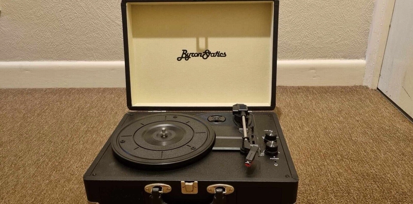 ByronStatics Vinyl Record Player, 3 Speed Turntable