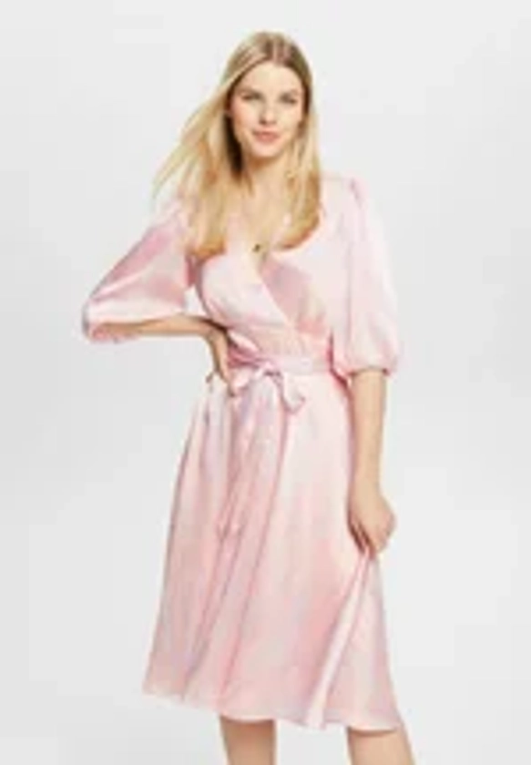 MIT PUFFÄRMELN - Robe de jour - pastel pink