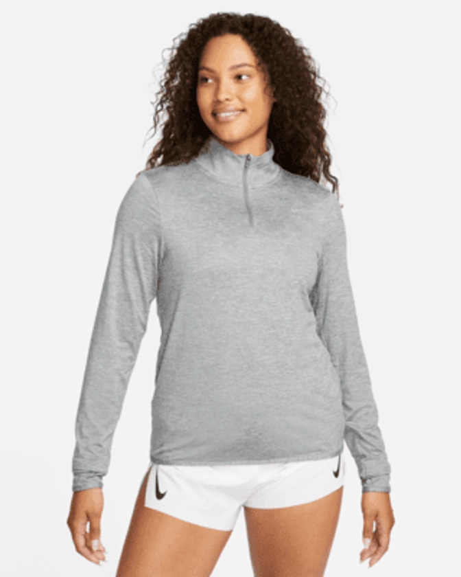 Haut de running à 1/4 de zip avec protection UV Nike Swift pour femme