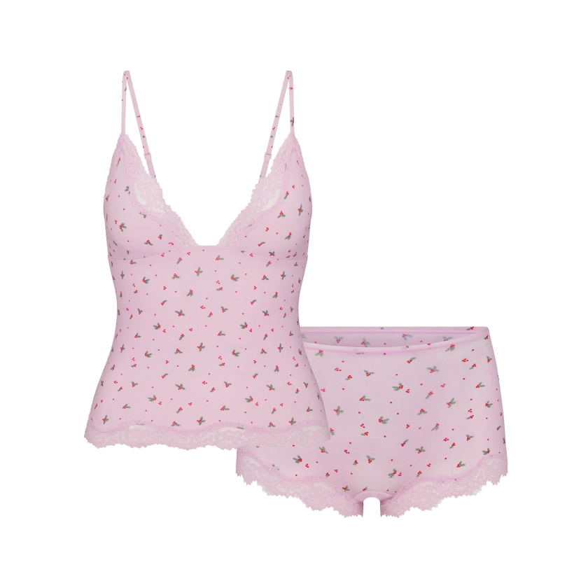 FITS EVERYBODY LACE TRIANGLE CAMI AND BOY SHORT SET | BABY PINK HOLLY PRINT