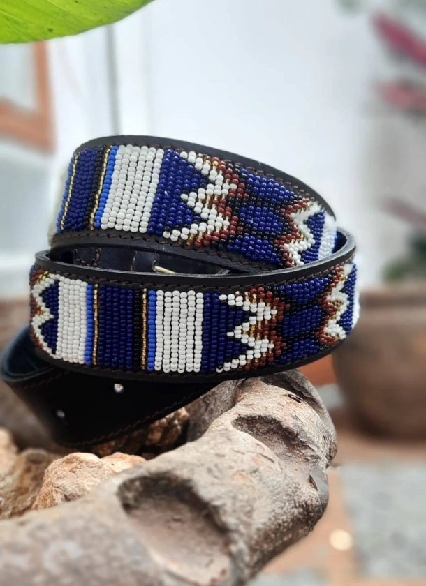 Ceinture perlée en cuir, ceinture Maasai, ceinture africaine, ceinture africaine faite à la main, ceinture en cuir personnalisée - Etsy France