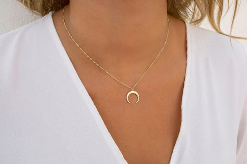 Moon Necklace, Minimalist Necklace, Fashion Jewelry, Gold Moon Necklace, Silver Moon Necklace, Silver Pendant, Silver Choker, Casual Jewelry