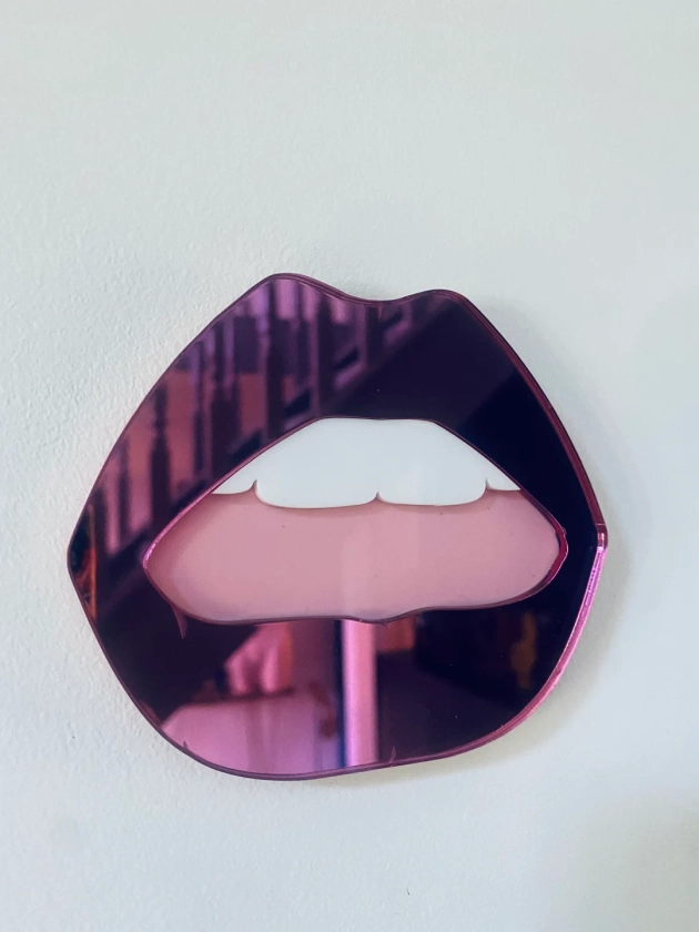 MINI Pink Lip Mirror Acrylic Mirror Lip Decor Pink Lips With Pink - Etsy