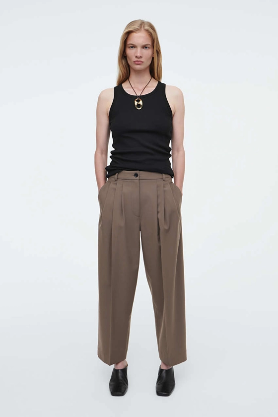 PANTALON BARREL À PLIS EN LAINE MÉLANGÉE - TAUPE - Trousers - COS