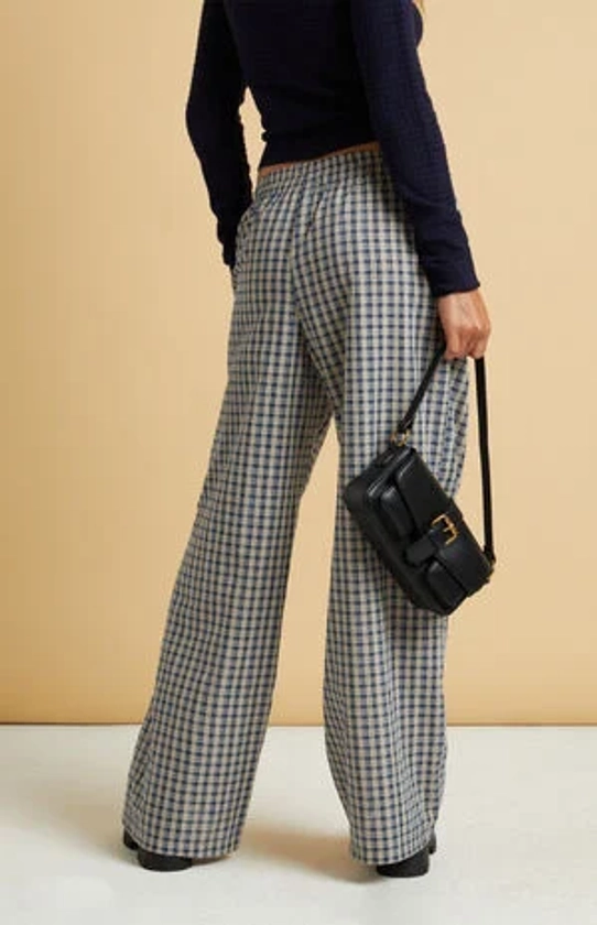 Beverly and Beck Blue Plaid Boxer Pants | PacSun