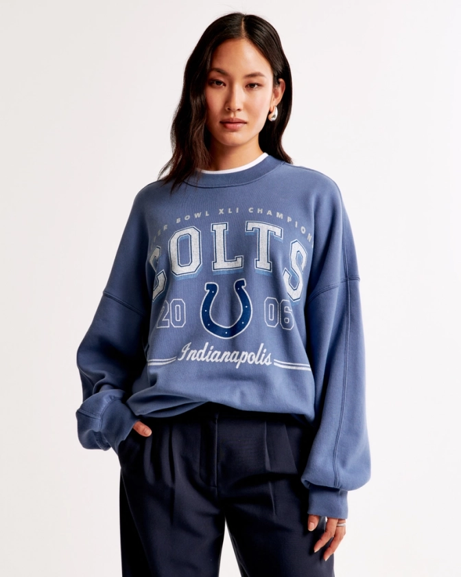 Women's Chicago Bears Graphic Oversized Sunday Crew | Women's Tops | Abercrombie.com