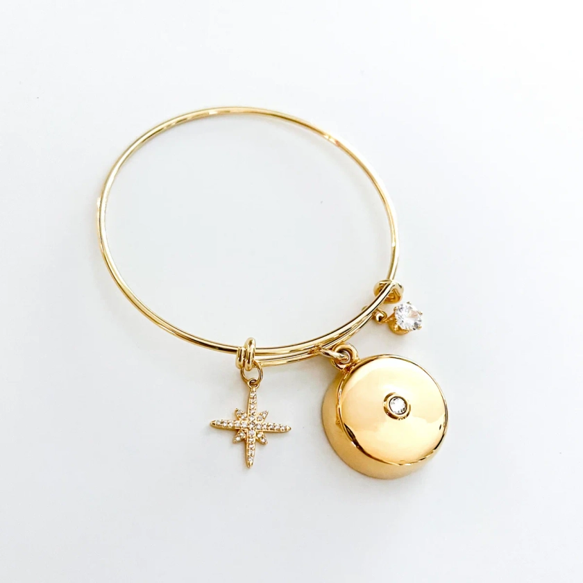 Star Burst Charm Bracelet