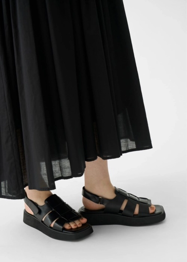 WILLFULLY official web store（ウィルフリーコウシキツウハン）商品詳細ページ / waist rubber tuck irregular hem flare SK