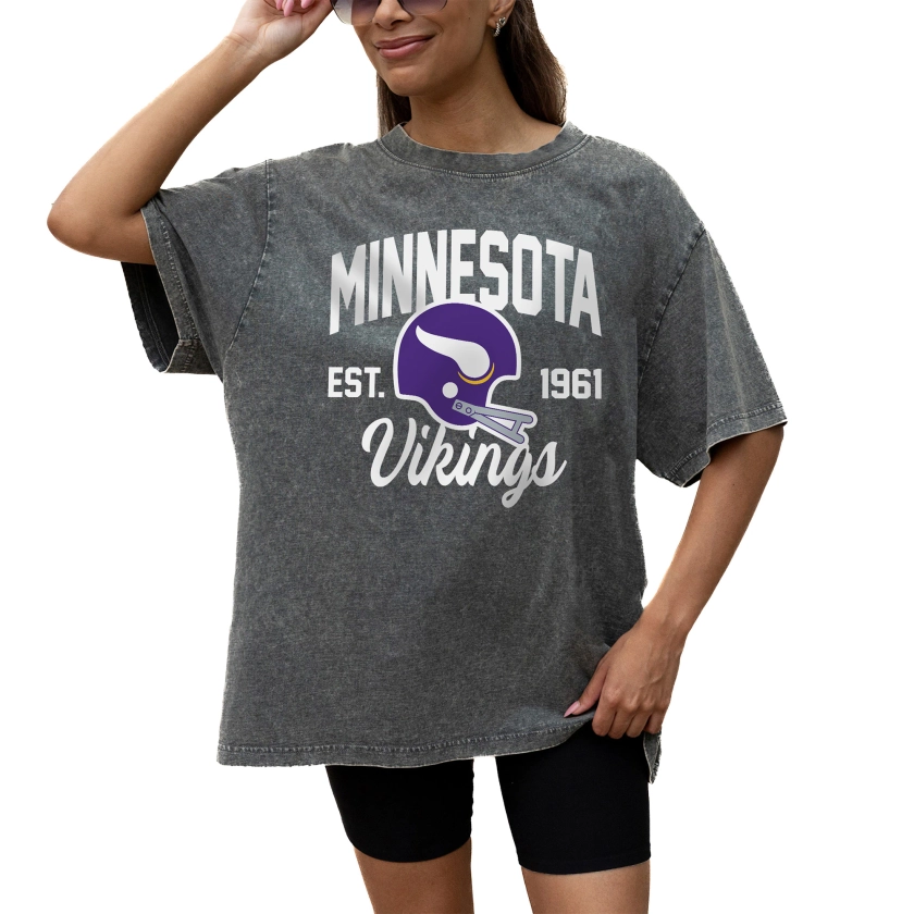 Minnesota Vikings Gameday Couture Women's Throwback Oversized Snow Wash T-Shirt - Grey