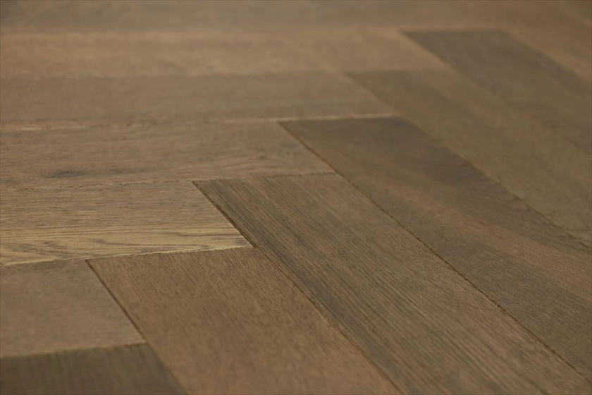 Natural Engineered Flooring Oak Herringbone Smoked Cinnamon Oiled 15/4mm By 90mm By 600mm