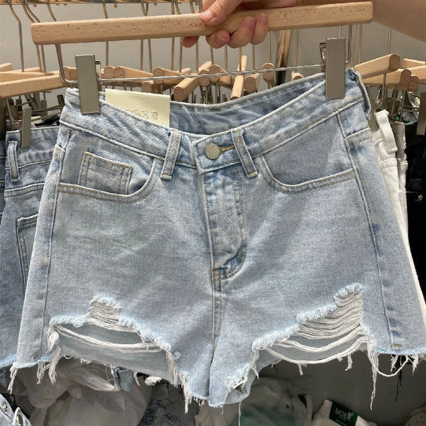 Streetwear beach distressed denim shorts