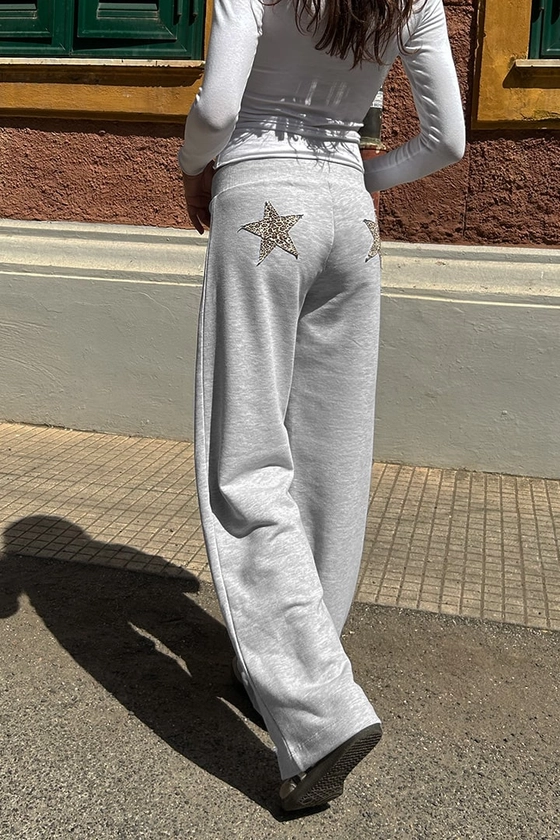 Wide-leg joggers with stars patch