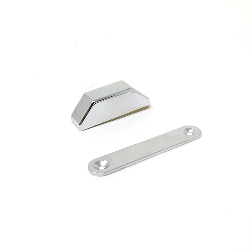 Chrome Plated Magnetic Catch for Providing Secure Closure and Easy Opening of Cupboard and Wardrobe Doors | DIY at B&Q