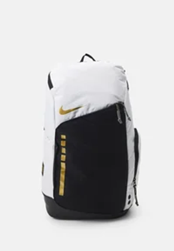 Nike Performance HOOPS ELITE BACKPACK UNISEX - Sac de randonnée - white/black/metallic gold/blanc - ZALANDO.FR