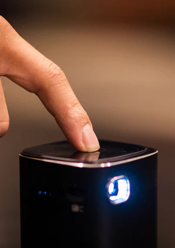 PIQO - The Smartest Portable Projector Ever