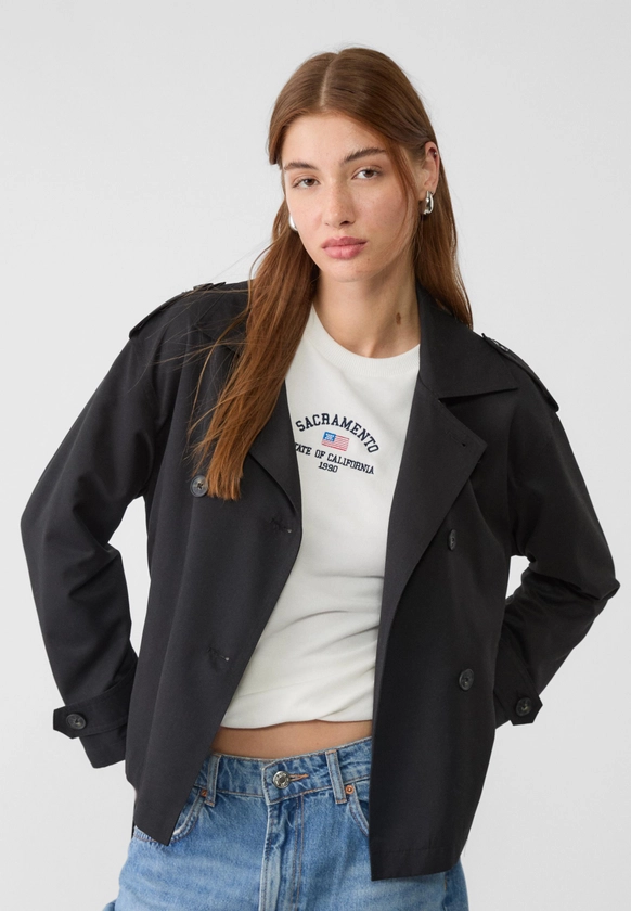 Trench court avec ceinture - Mode femme | Stradivarius France