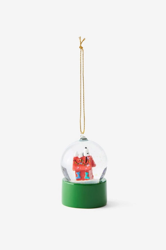 Peanuts Snowglobe Christmas Ornament