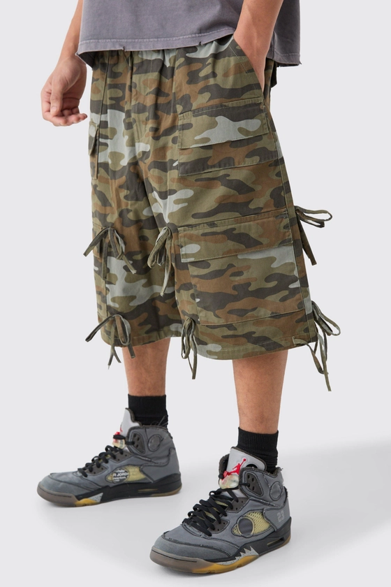 Camo Elasticated Waist Wide Fit Cargo Shorts | boohooMAN UK