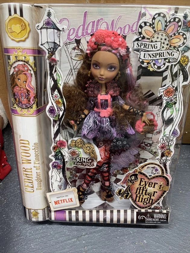 Ever After High Doll Spring Unsprung Cedar Wood Daughter of Pinocchio New in box