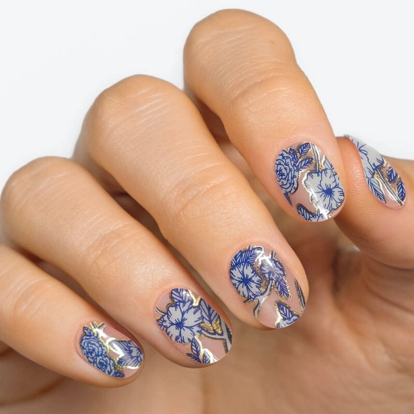 Flower Gel Nail Strips with Gold Accents | @nailjob | MoYou London