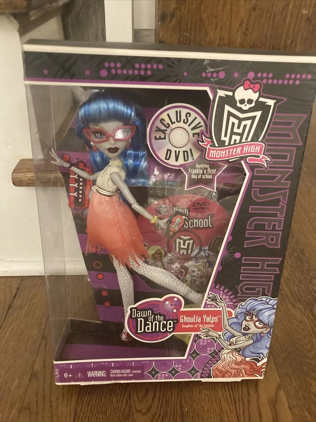 2011 Monster High Ghoulia Yelps Dawn of The Dance Mattel with CD RARE NEW IN BOX