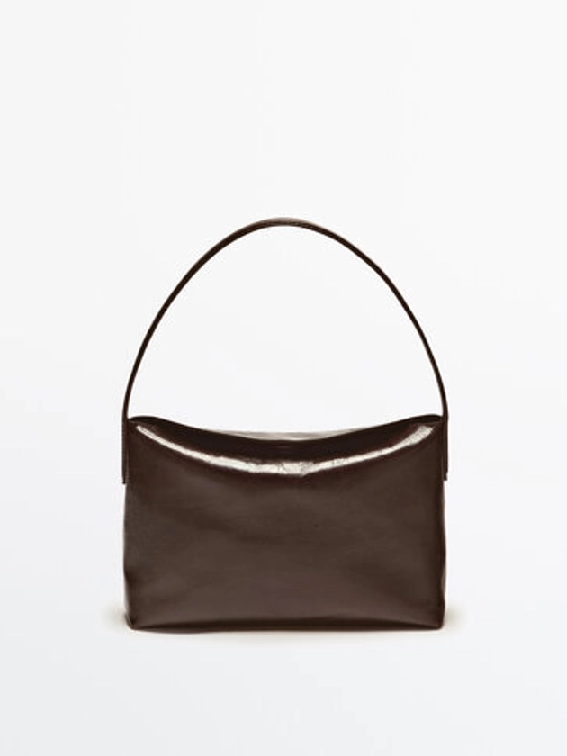 New ‘90s crackled leather shoulder bag - Massimo Dutti United Kingdom