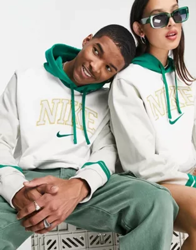 Nike - Sweat à capuche unisexe style rétro universitaire - Blanc et vert | ASOS