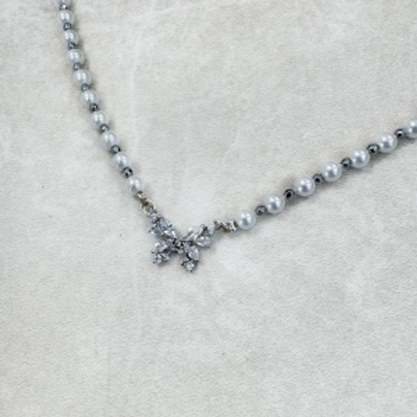 COLLIER "PAPILLON PEARL"