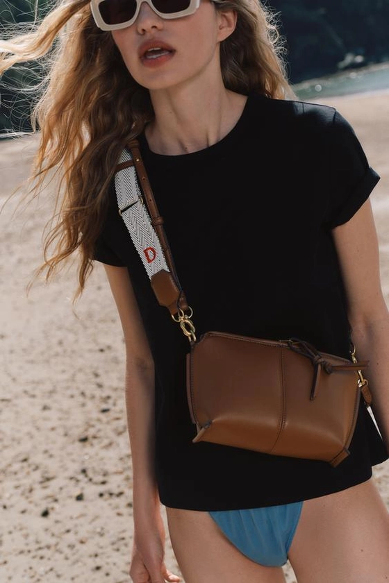 BASIC CROSSBODY BAG