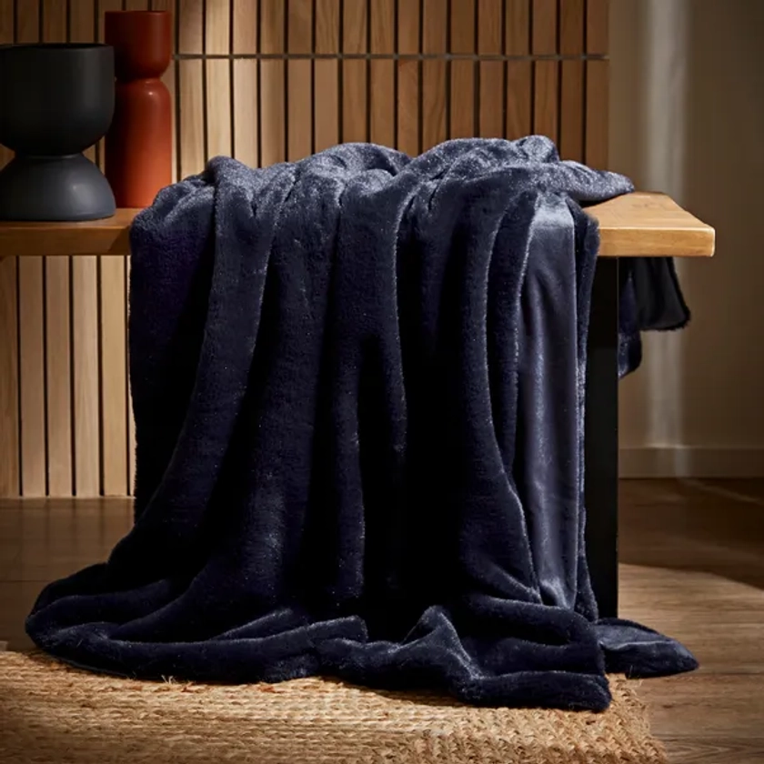 Lenon Plush Throw