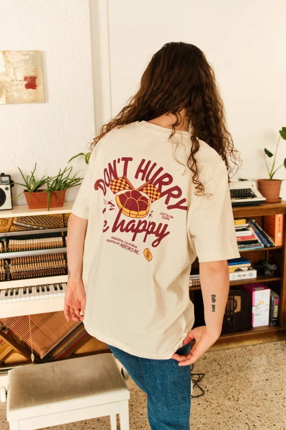 Don't Hurry Be Happy | Natural Tee