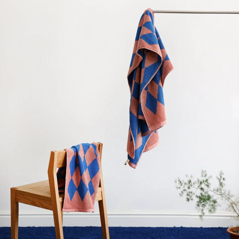 Funky Diamonds Towel Collection