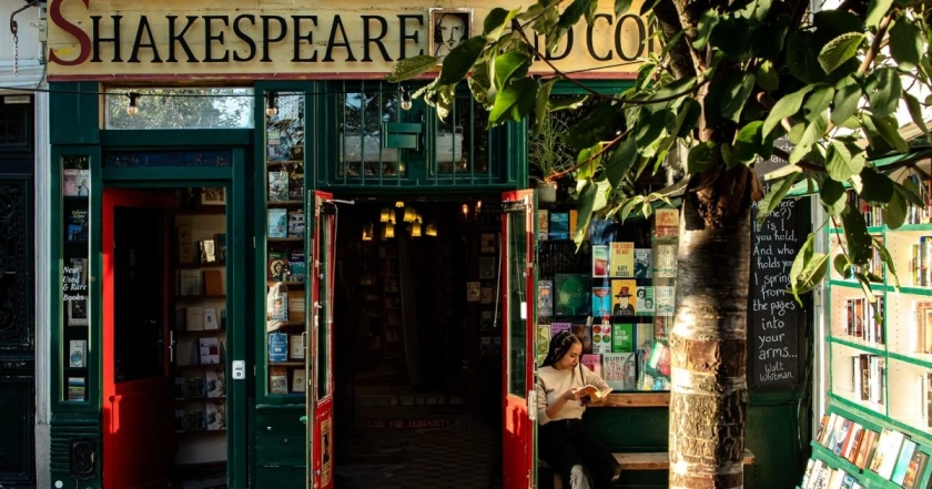 Shakespeare and Company, Independent Bookstore