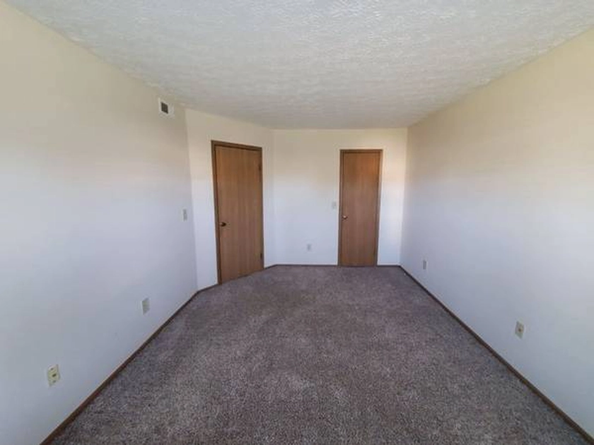 !!!!!!!!Lease Takeover: Single bedroom in 2 Bed 1 Bath Apartment !!!!! - apts/housing for rent - apartment rent -...