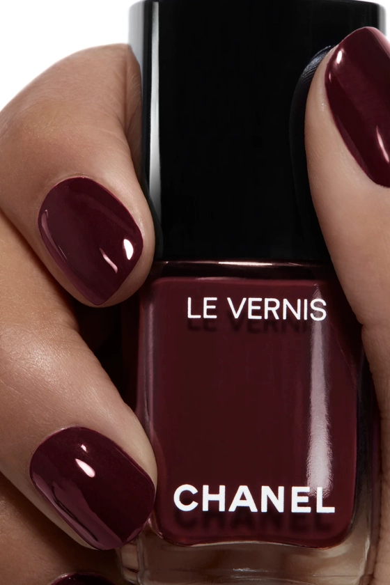 LE VERNIS Couleur et brillance longue tenue 155 - Rouge noir | CHANEL