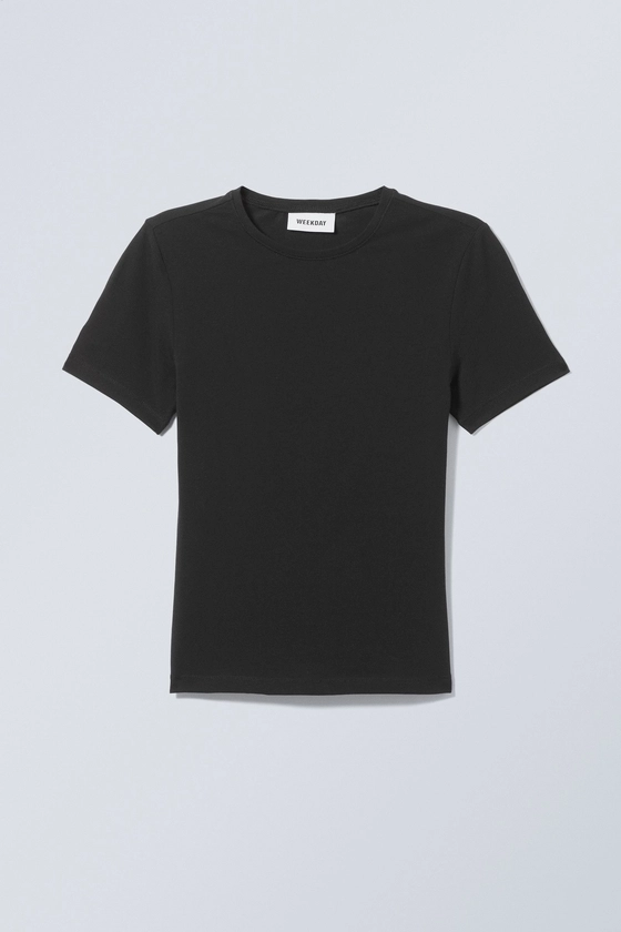 slim fitted t-shirt - Black | Weekday EU