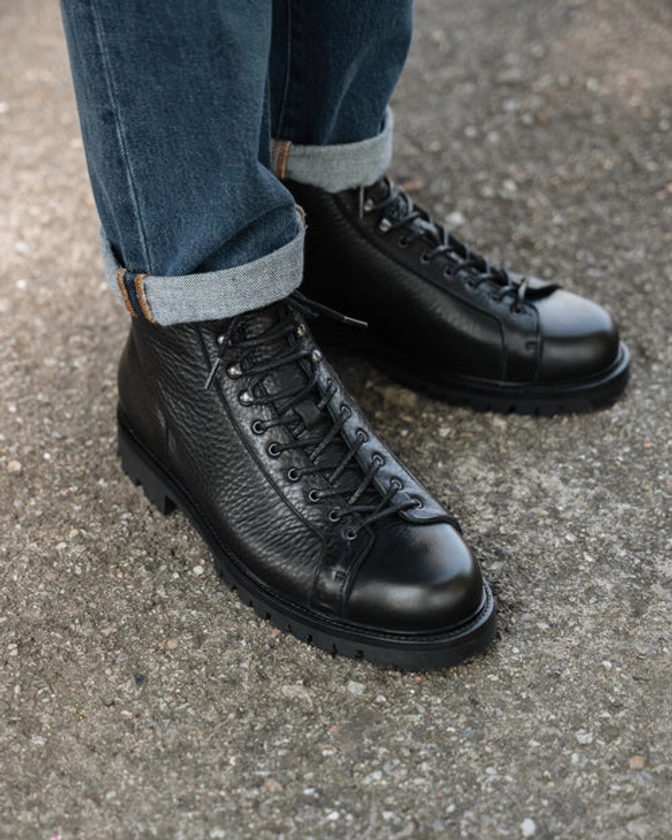 Velasca | Black leather combat boots with a Vibram sole