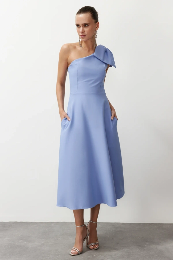 Trendyol Collection Stylish Light Blue Evening Dress - TPRSS24EL00105 with Bow Detail
