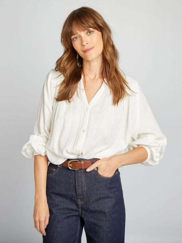 Blouse fluide avec fils métalliques brillants