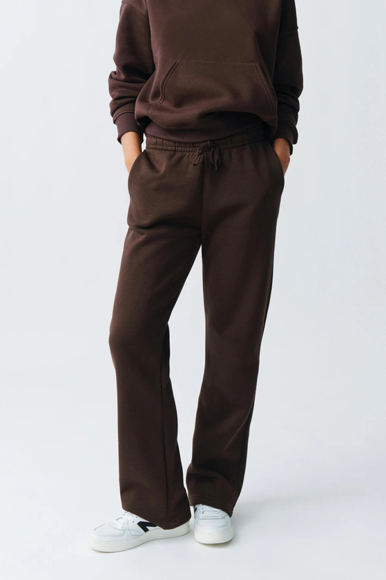 Basic straight sweatpants - Brun - Dam - Gina Tricot