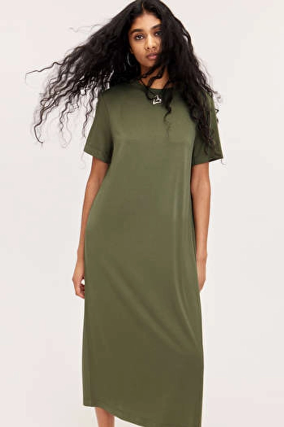 Super soft t-shirt dress - Dusty Khaki Green - Monki GB