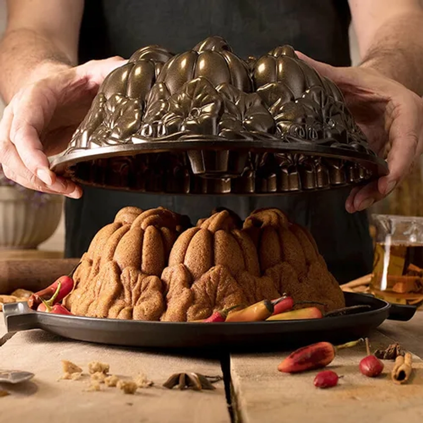 Nordic Ware Bronze Pumpkin Patch Bundt Pan