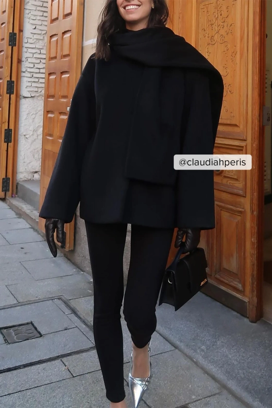 Manteau court avec foulard Noir